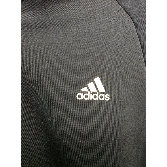 Adidas pullover 102